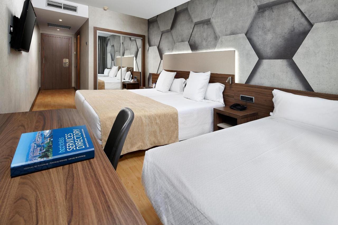 Hotel Hcc Montblanc Barcellona Esterno foto