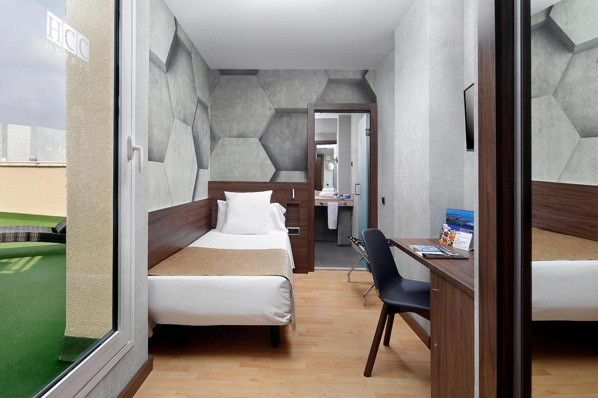 Hotel Hcc Montblanc Barcellona Esterno foto