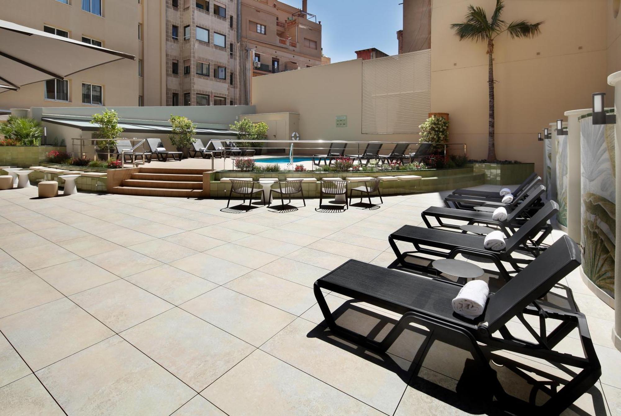 Hotel Hcc Montblanc Barcellona Esterno foto