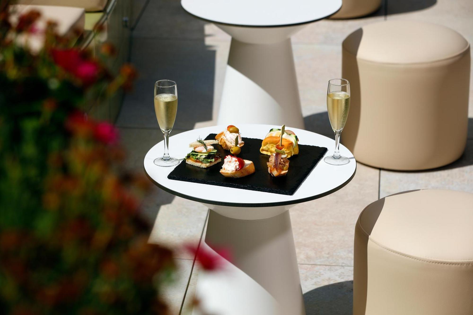 Hotel Hcc Montblanc Barcellona Esterno foto