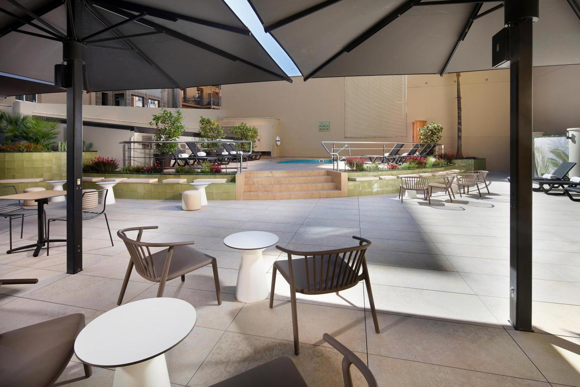 Hotel Hcc Montblanc Barcellona Esterno foto