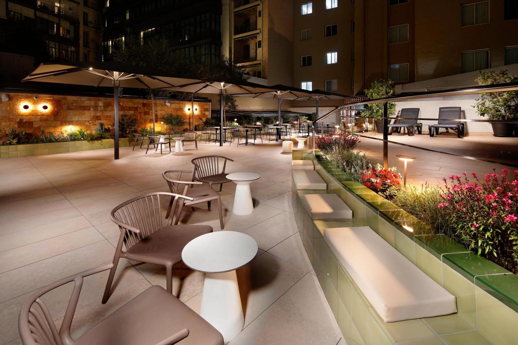 Hotel Hcc Montblanc Barcellona Esterno foto